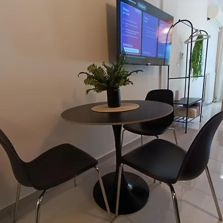 Molly Downtown Apartman *