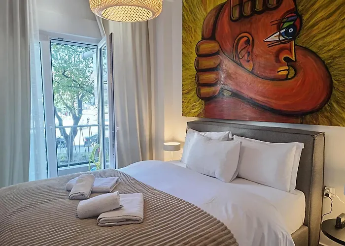 Molly - Prime Downtown Hub - Metro Right There - Walk To Helexpο & & Vibes Thessaloniki